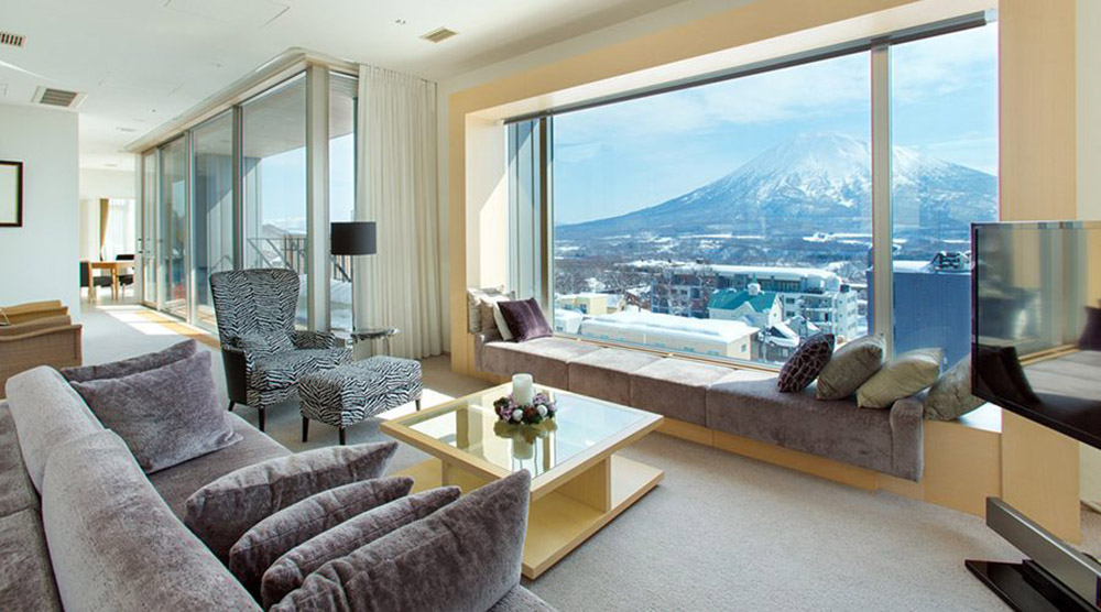 chalet-ivy-hirafu-rooms-and-suites-penthouse-2-900x500